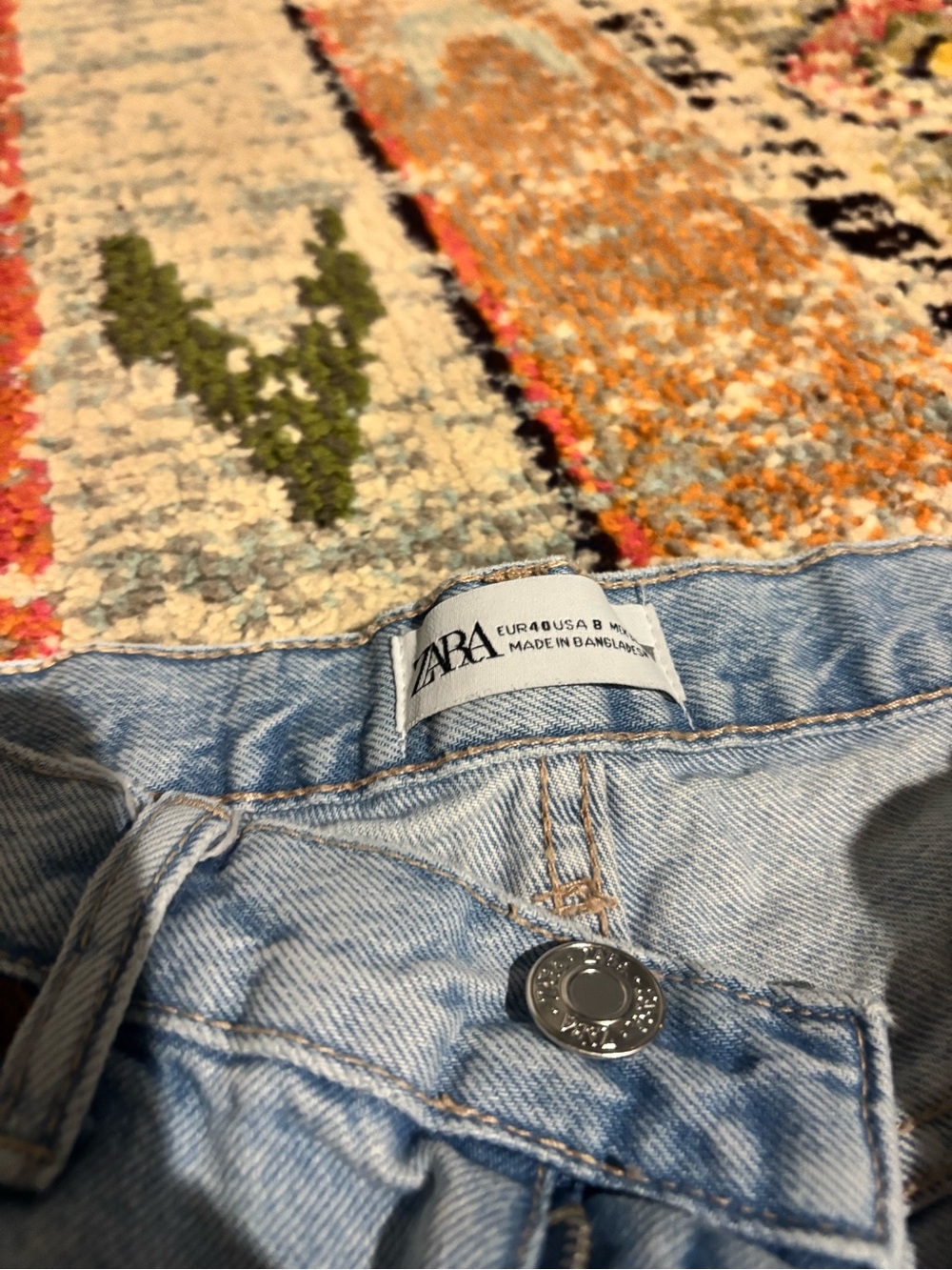 Zara Light Blue Distressed Jeans - Picture 2 of 3